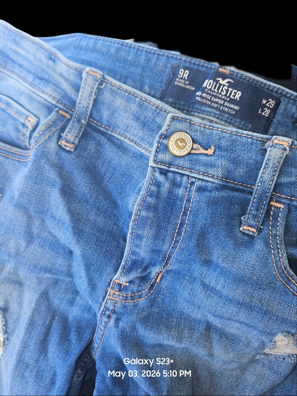 Hollister Women's Light Blue Super Skinny Jeans Size 9